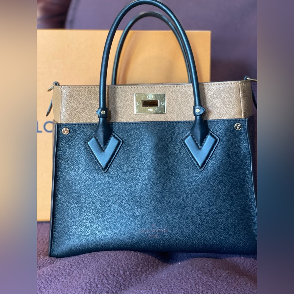 Louis Vuitton - On My Side